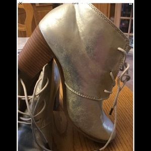 TOMS Womens 9.5 Lunata Stacked Heel Metallic